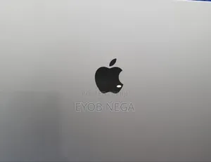 New Laptop Apple MacBook Pro M1 32GB Apple M1 Max SSD 2T