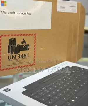 Photo - New Laptop Microsoft Surface Pro 16GB Apple M4 Pro SSD 512GB