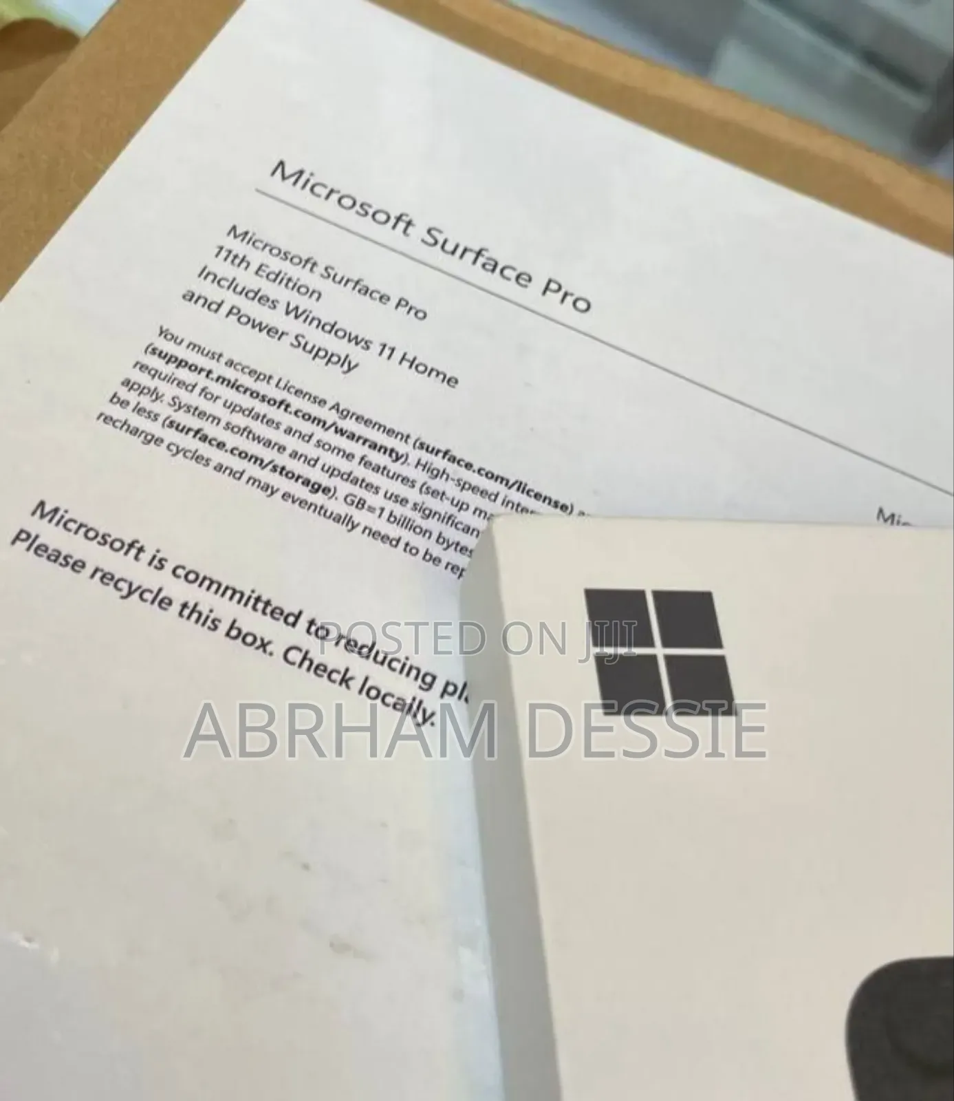 New Laptop Microsoft Surface Pro 16GB Apple M4 Pro SSD 512GB