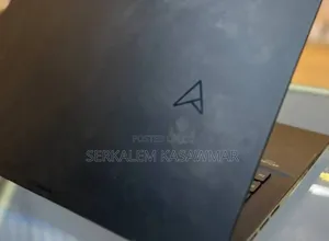 Photo - New Laptop Asus ZenBook 13 UX331UN 16GB AMD Ryzen 5 SSD 512GB