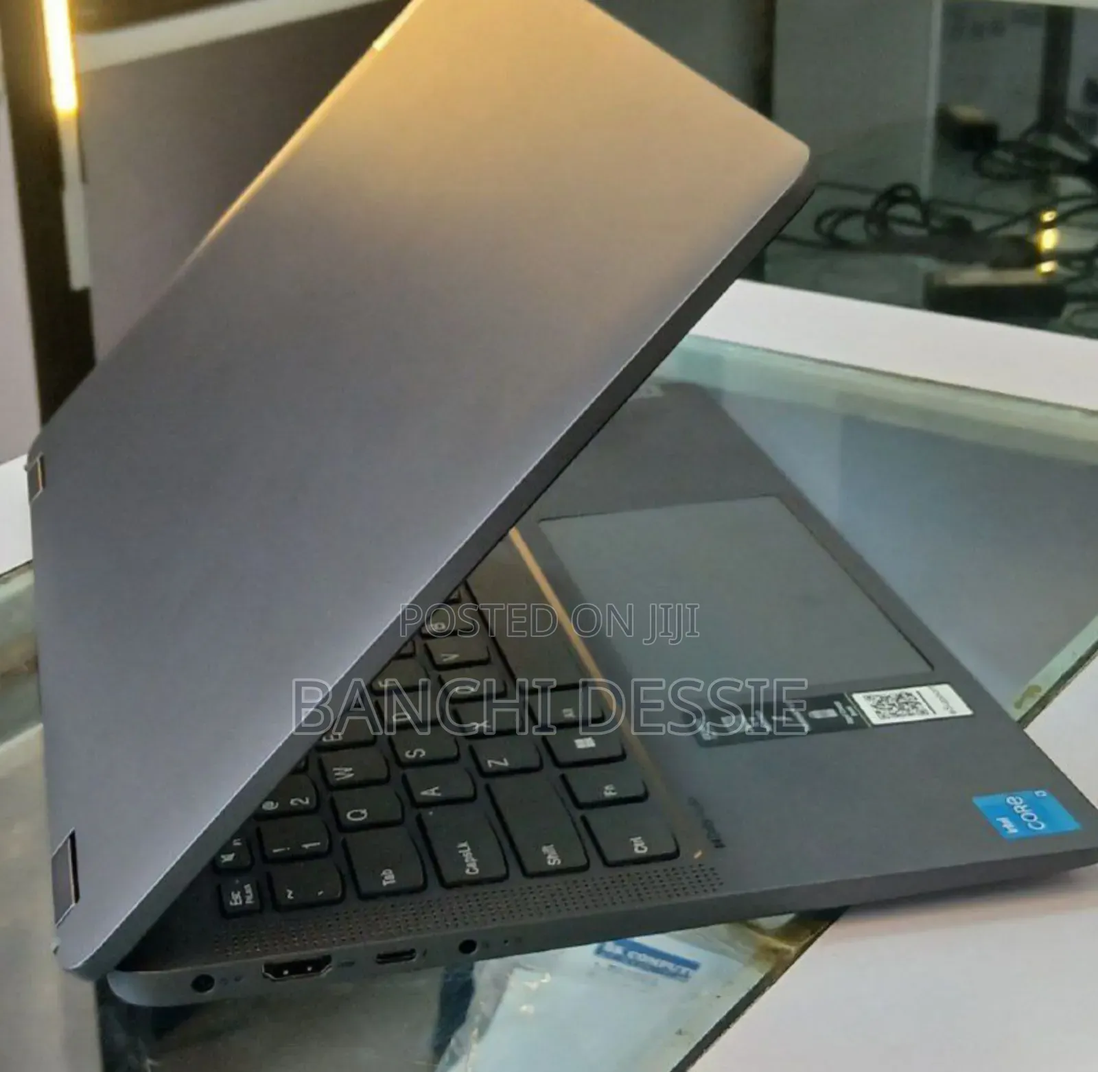 New Laptop Lenovo 8GB Intel Core I3 SSD 256GB