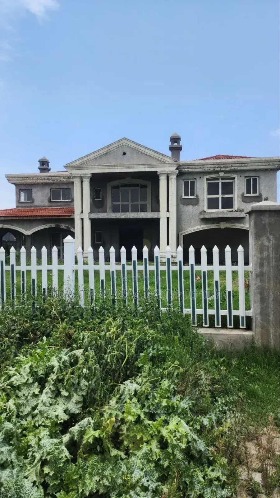6bdrm House in Ccd Real State, Oromia-Finfinne for sale