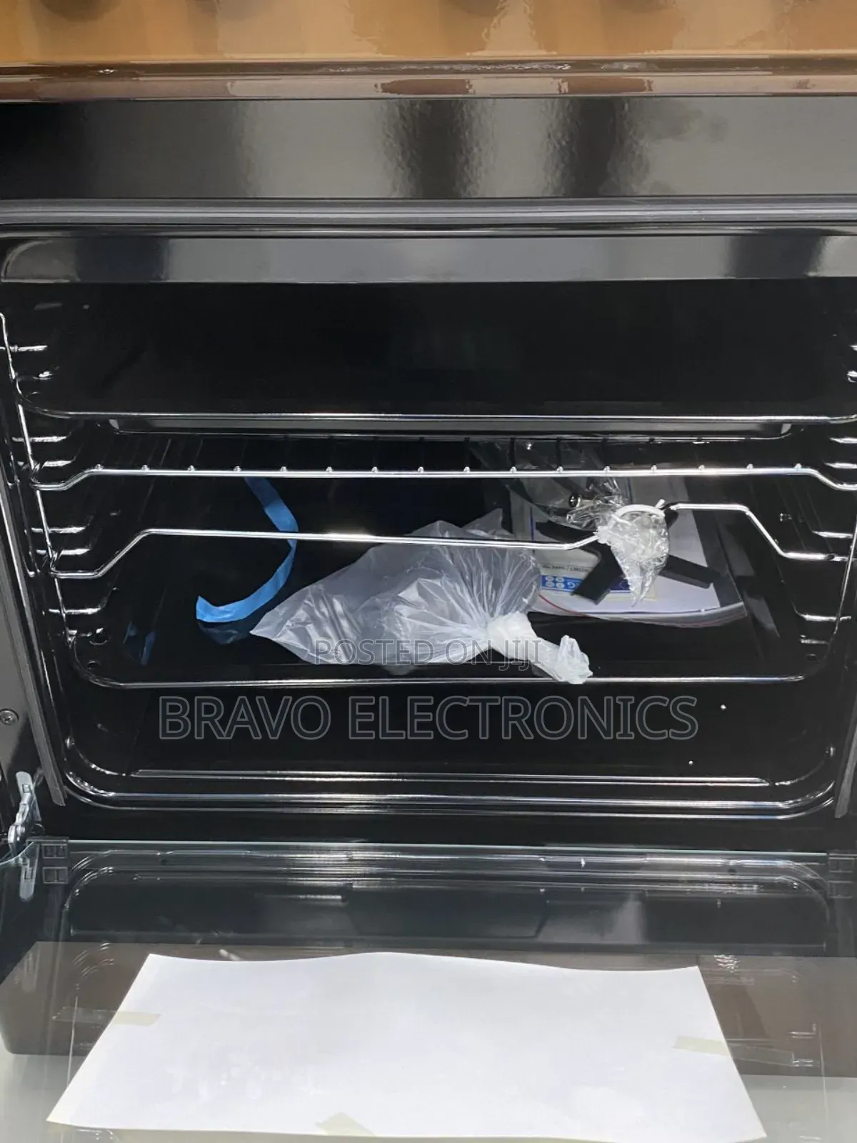 Centerpoint 60x60 Oven – Powerful Baking Beast for Kitchen!