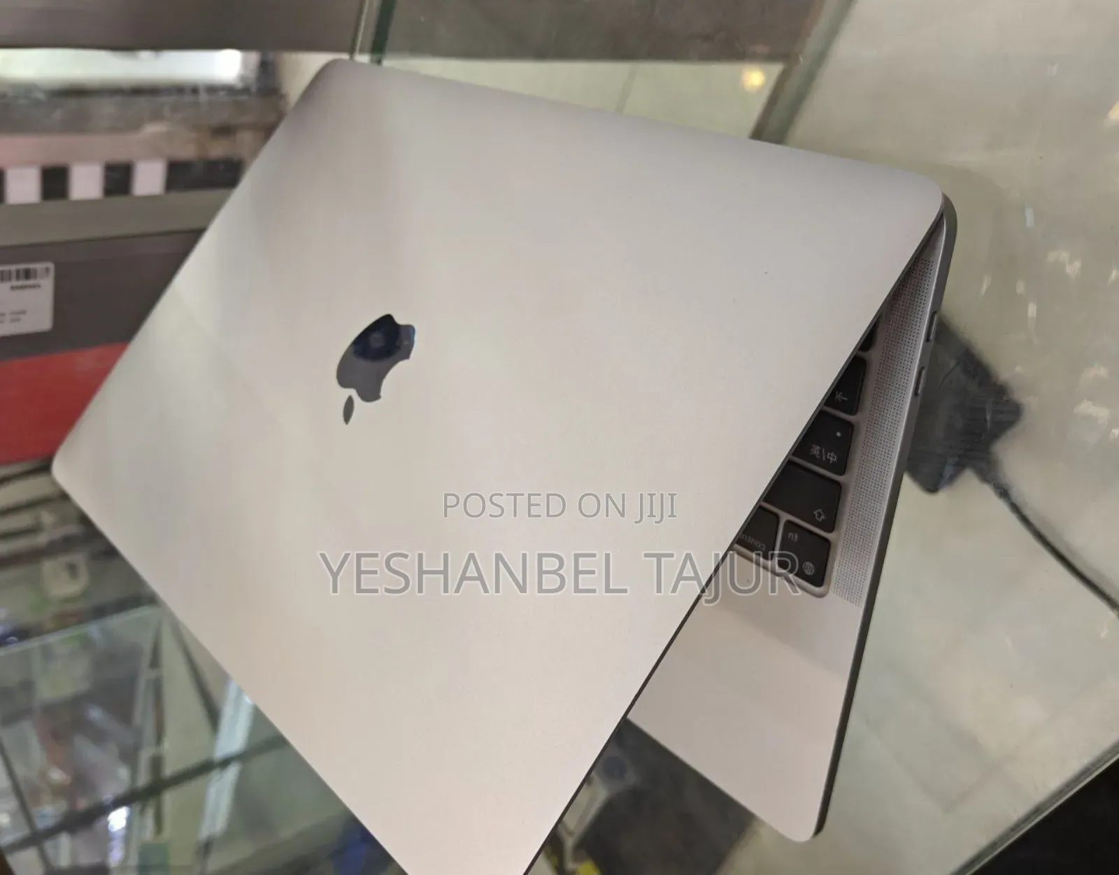 New Laptop Apple MacBook Pro M1 8GB Apple M1 SSD 256GB