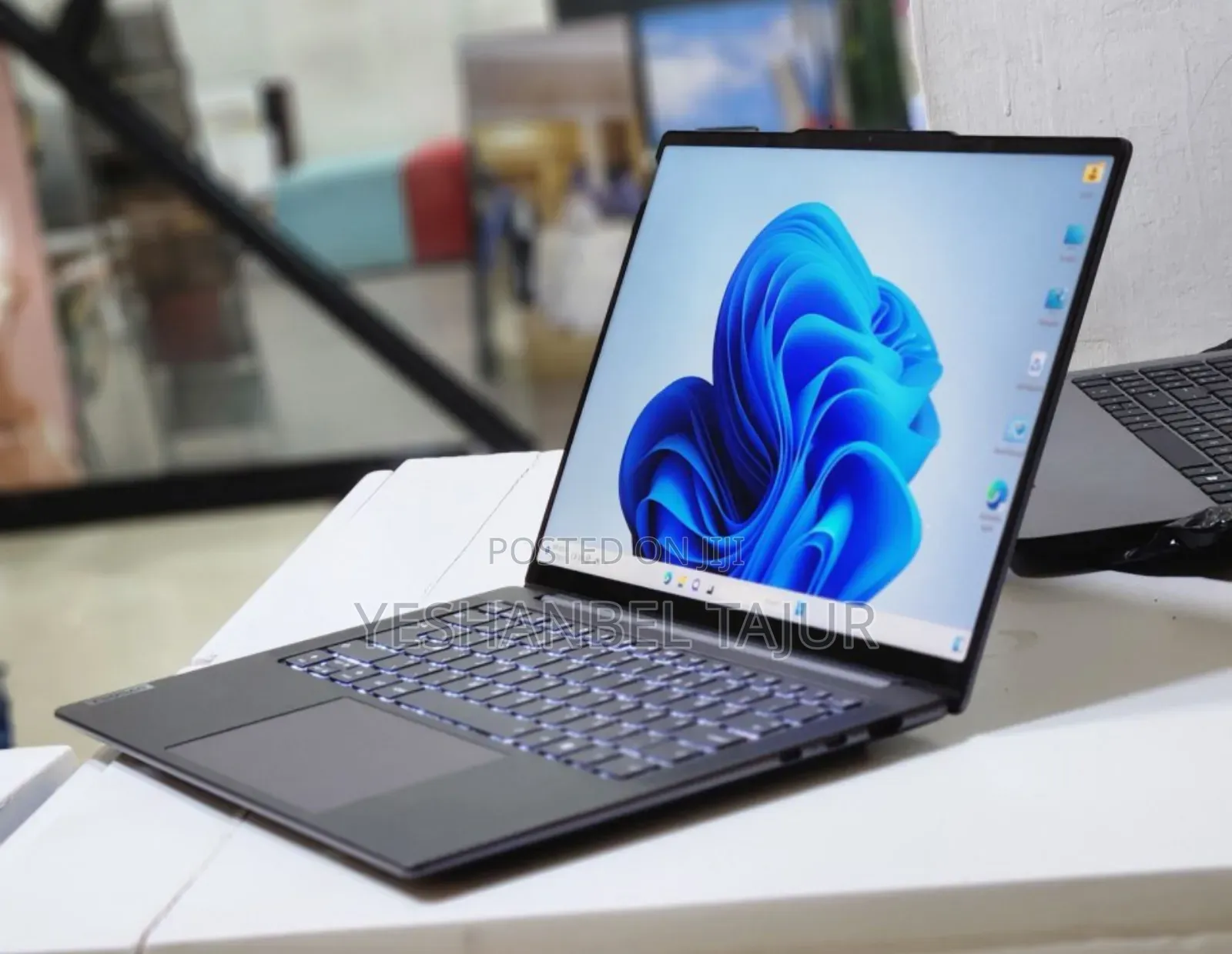 New Laptop Lenovo Yoga 3 16GB Intel Core I7 SSD 1T