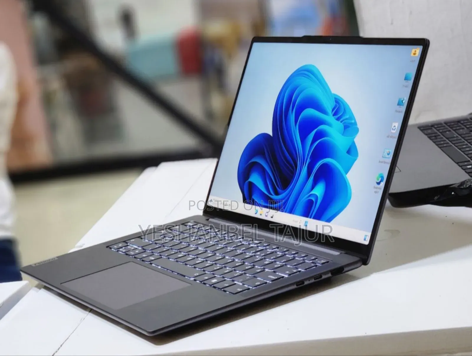 New Laptop Lenovo Yoga 3 16GB Intel Core I7 SSD 1T