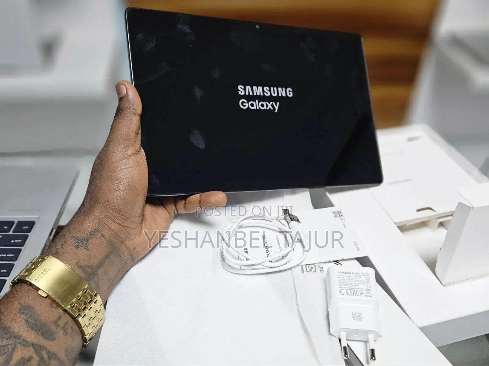 New Laptop Samsung 4GB SSD 60GB