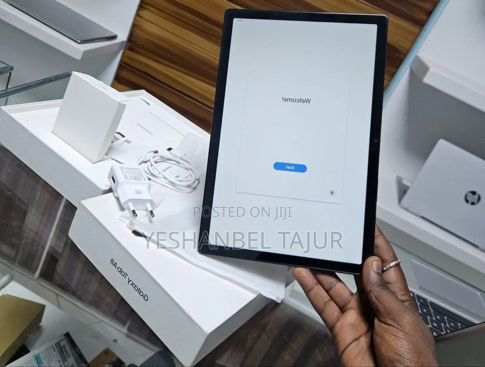 New Laptop Samsung 4GB SSD 60GB