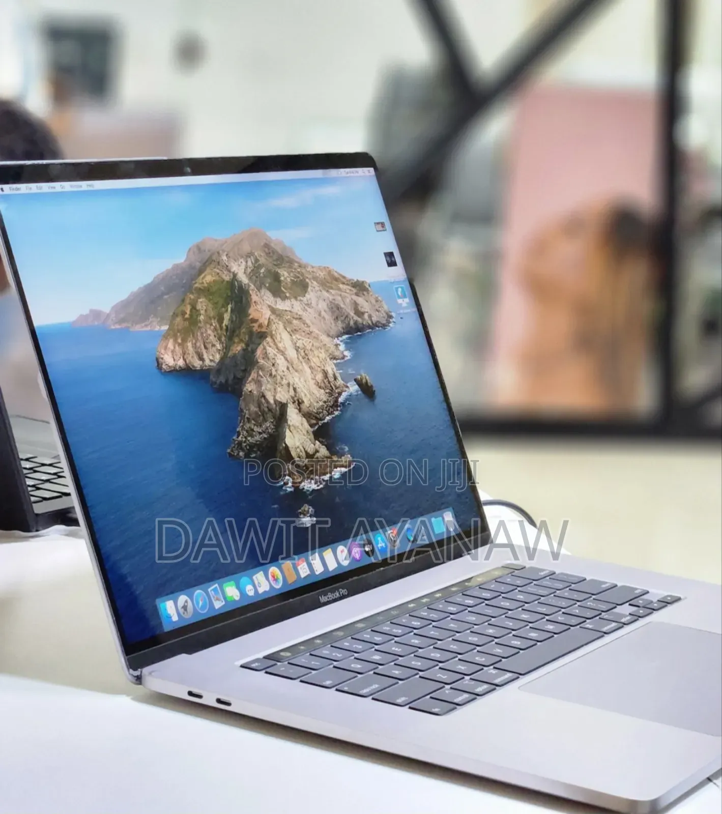 New Laptop Apple MacBook Pro 2019 32GB Intel Core I9 SSD 1T