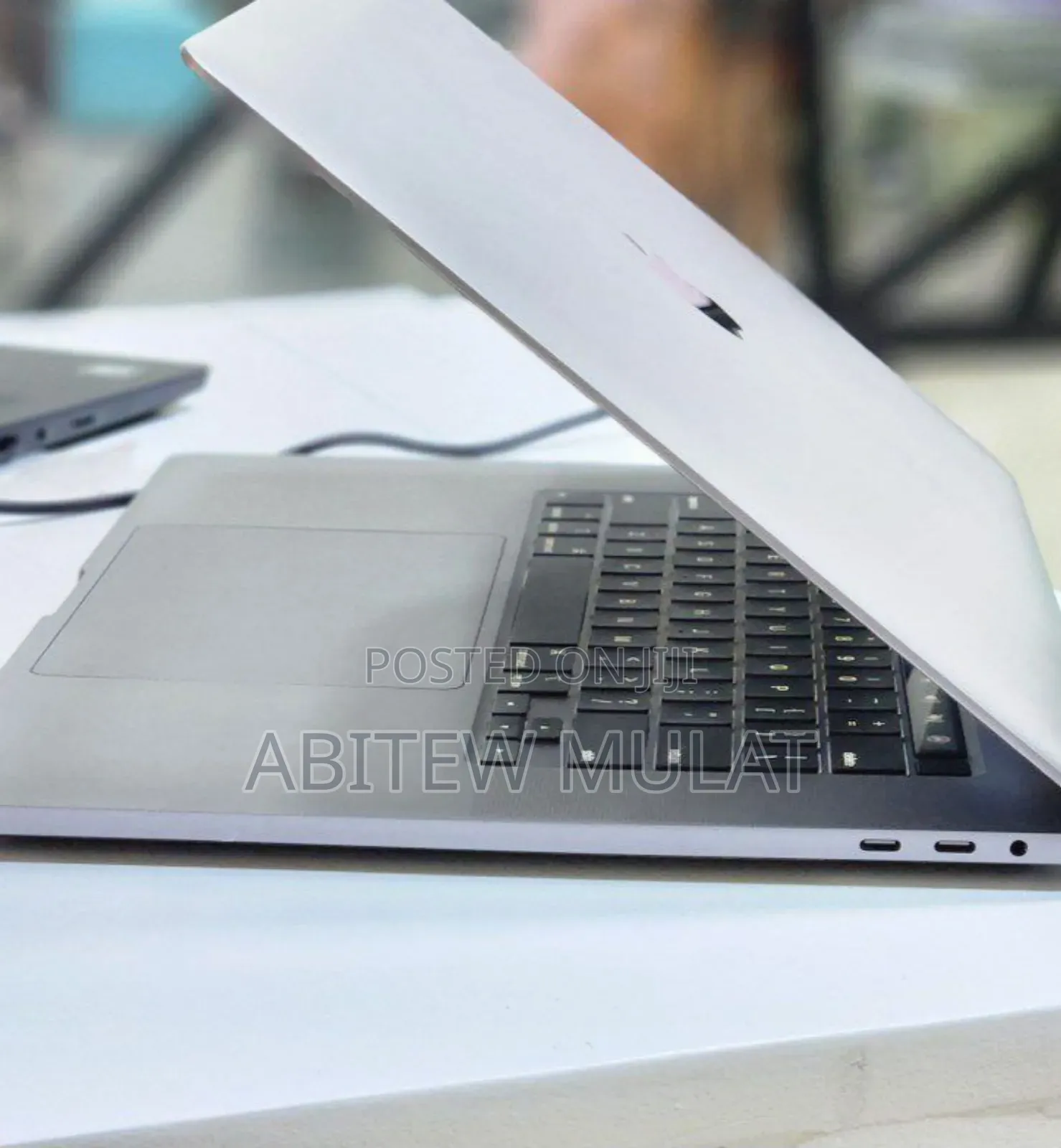 New Laptop Apple MacBook Pro 2019 32GB Intel Core I9 SSD 1T