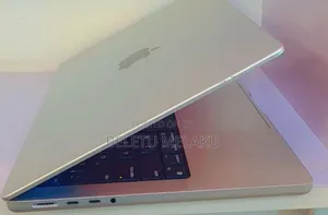 New Laptop Apple MacBook Pro 2021 M1 16GB Apple M1 SSD 512GB