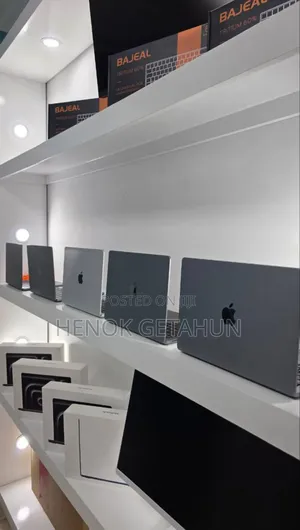 New Laptop Apple MacBook Pro M1 16GB Apple M1 Pro SSD 1T