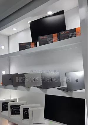 New Laptop Apple MacBook Pro M1 16GB Apple M1 Pro SSD 1T