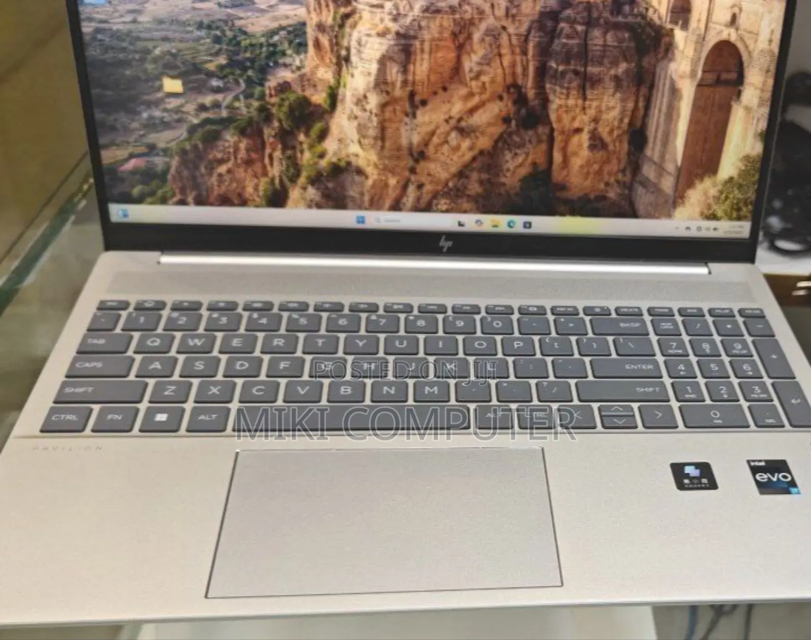 New Laptop HP Pavilion 15 16GB Intel Core I7 SSD 1T