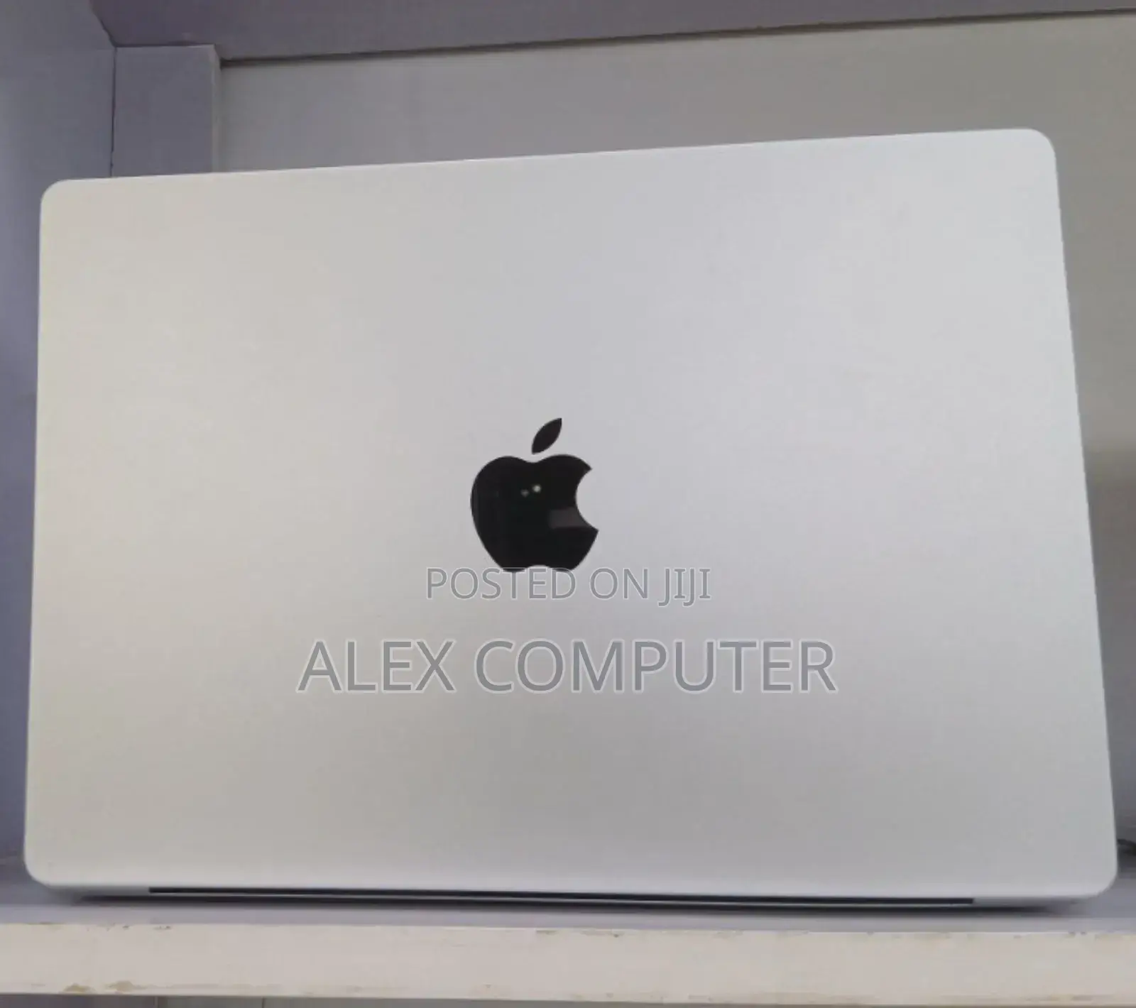 New Laptop Apple MacBook Pro M1 32GB Apple M1 SSD 2T