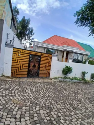 5bdrm Villa in Figa, Bole for sale