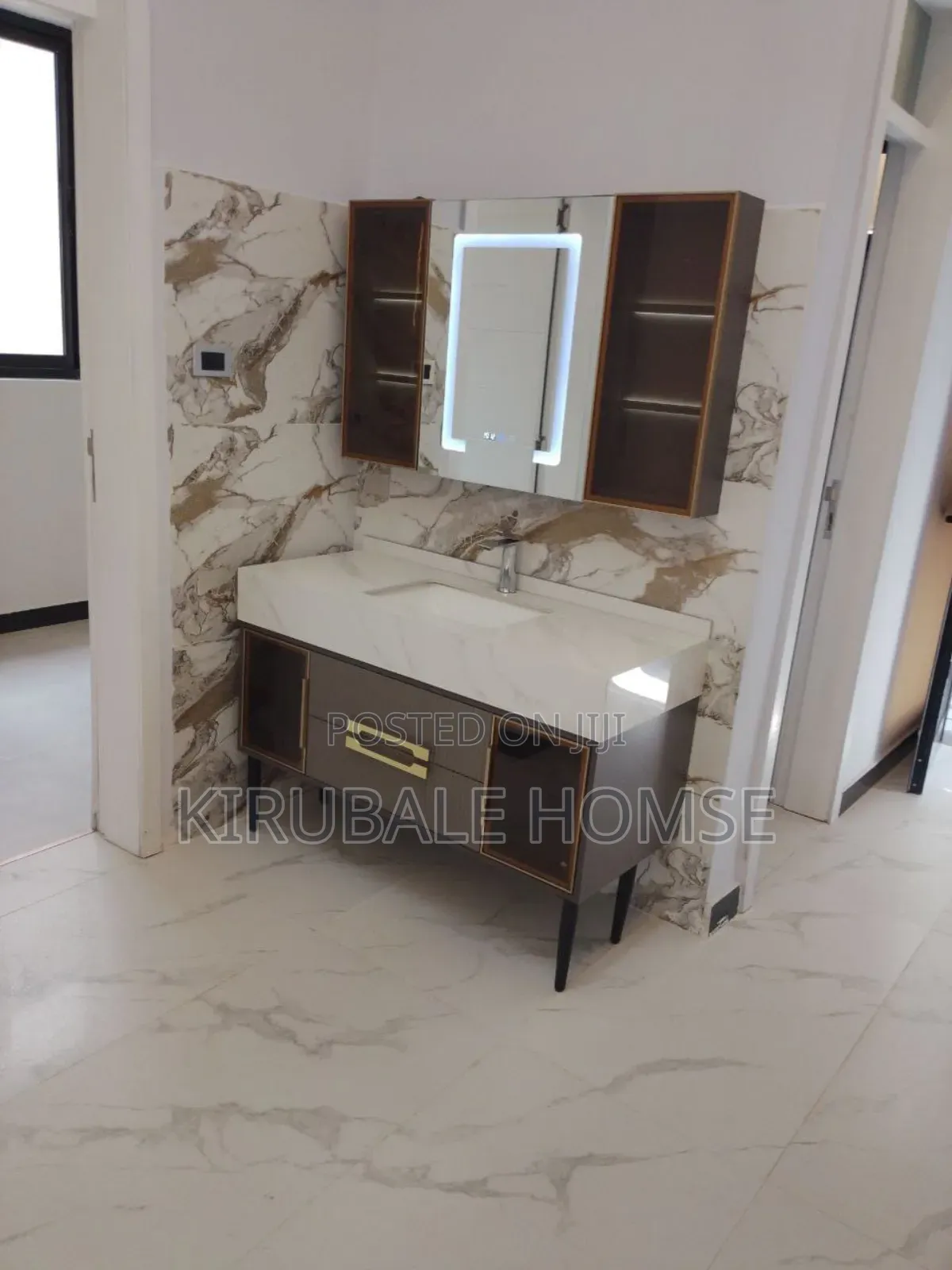 5bdrm Villa in Figa, Bole for sale