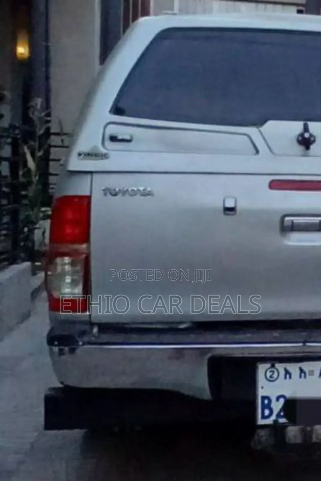 Toyota Hilux 2012 Gold