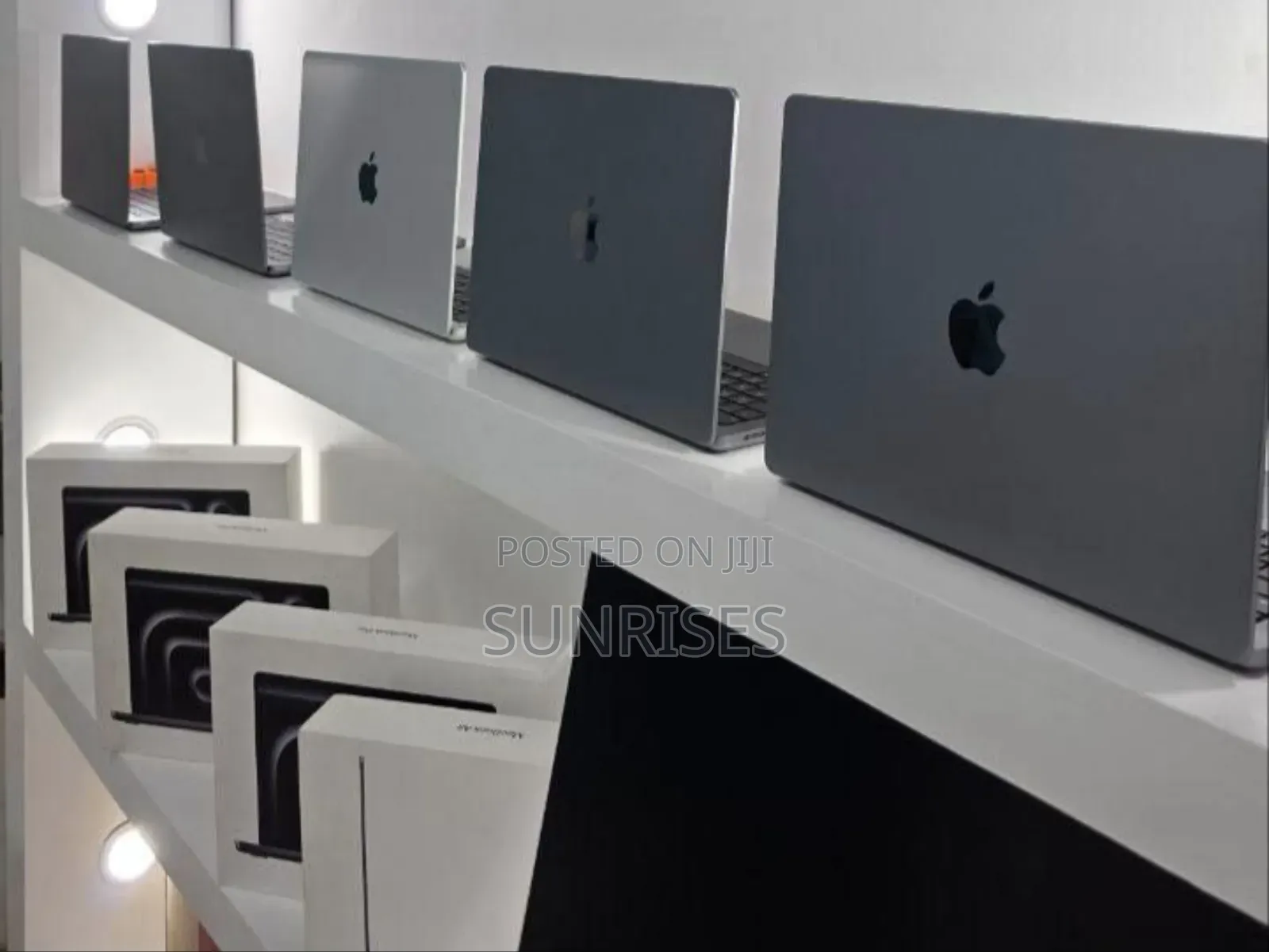 New Laptop Apple MacBook Pro M1 16GB Apple M1 Pro SSD 1T