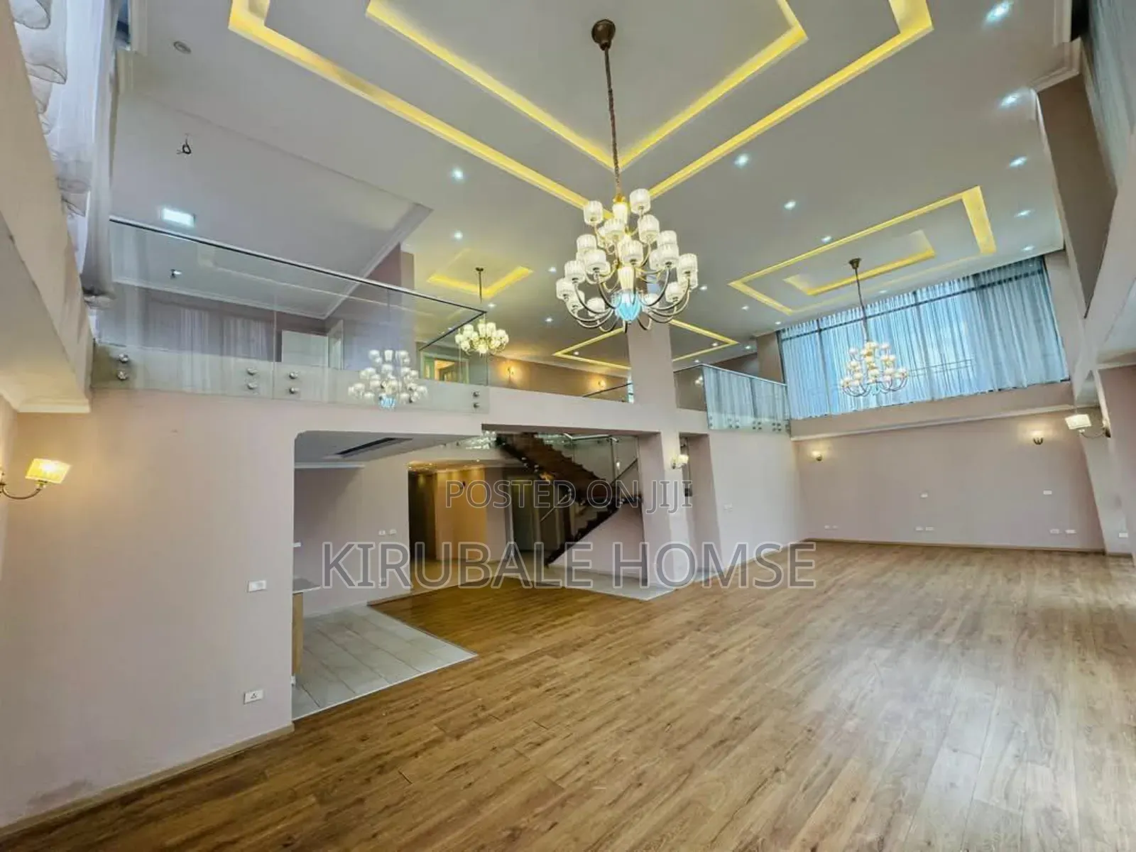 7bdrm Villa in Cccd Tafo, Bole for sale