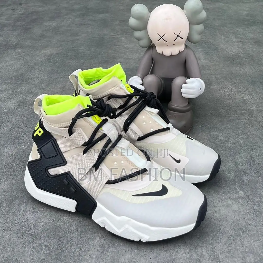 Nike Grip Mid High Creamy