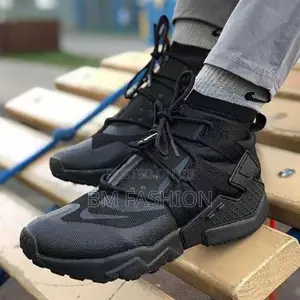 Nike Grip Mid High Black Classic Comfortable