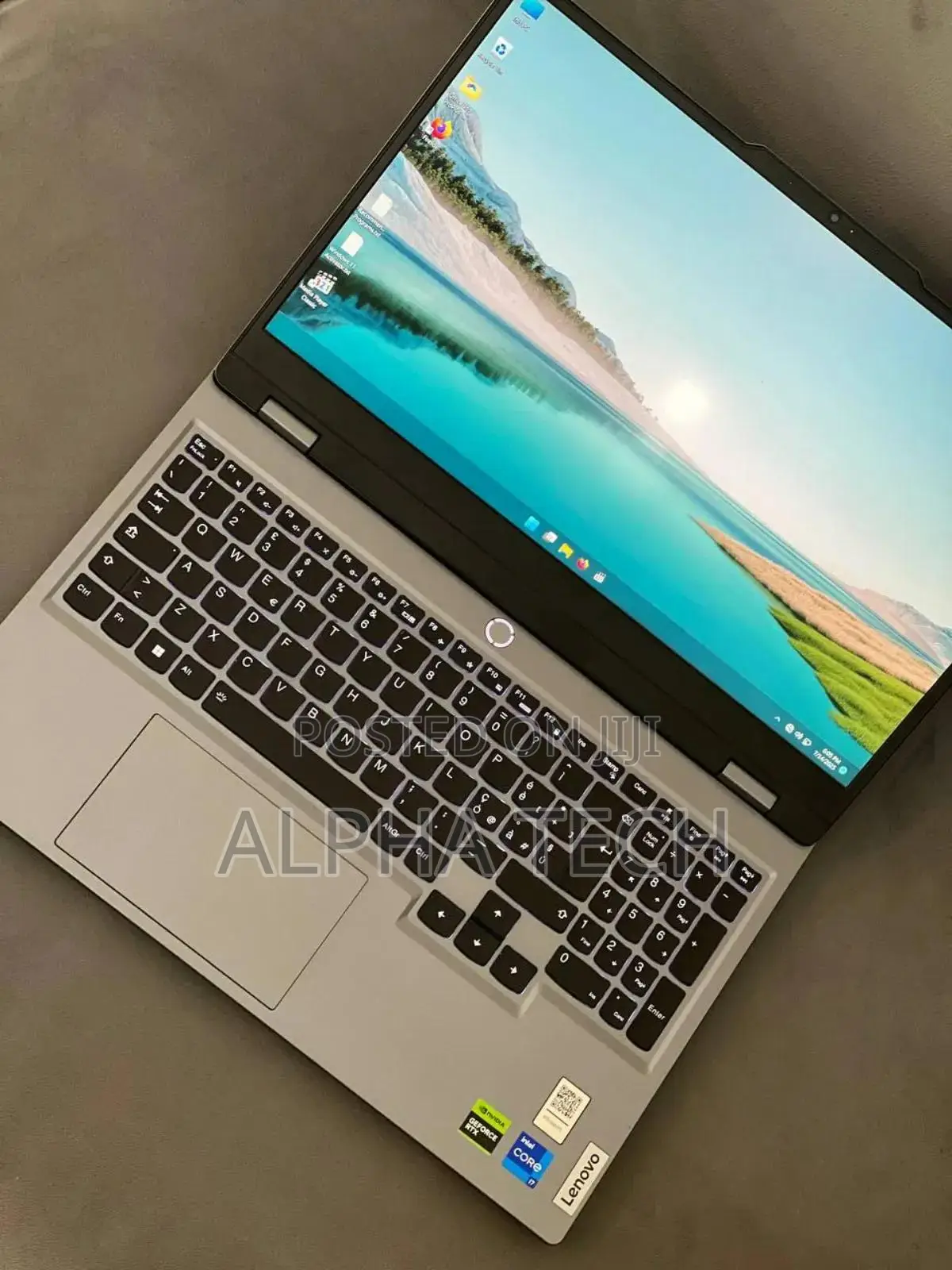 New Laptop Lenovo LOQ 15ARP9 16GB Intel Core I7 SSD 1T