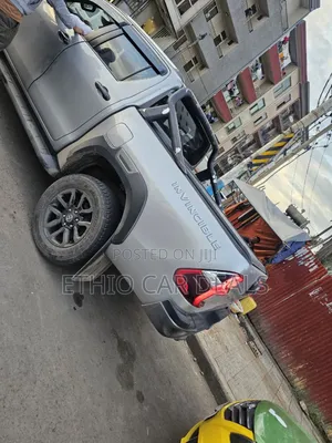 Toyota Hilux 2021 Silver
