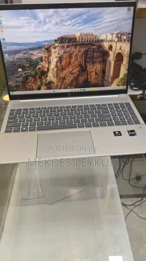 New Laptop HP Pavilion 15 16GB Intel Core I7 SSD 1T