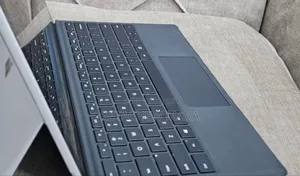 New Laptop Apple MacBook Pro M1 16GB Intel Core I7 SSD 256GB