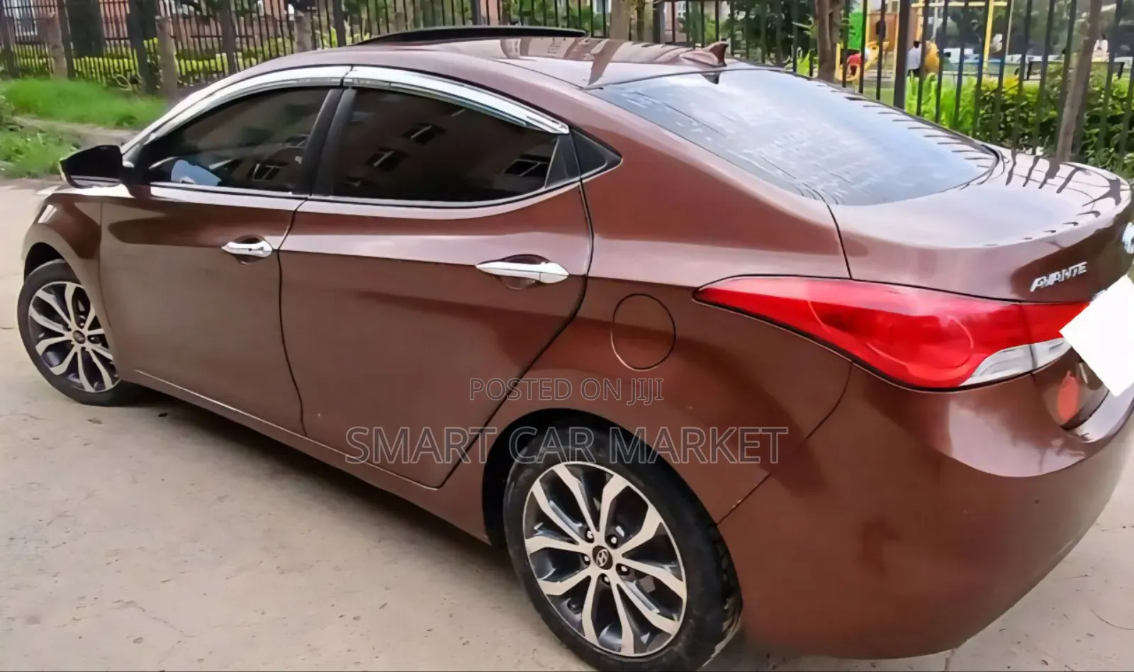 Hyundai Avante 2013 Burgundy