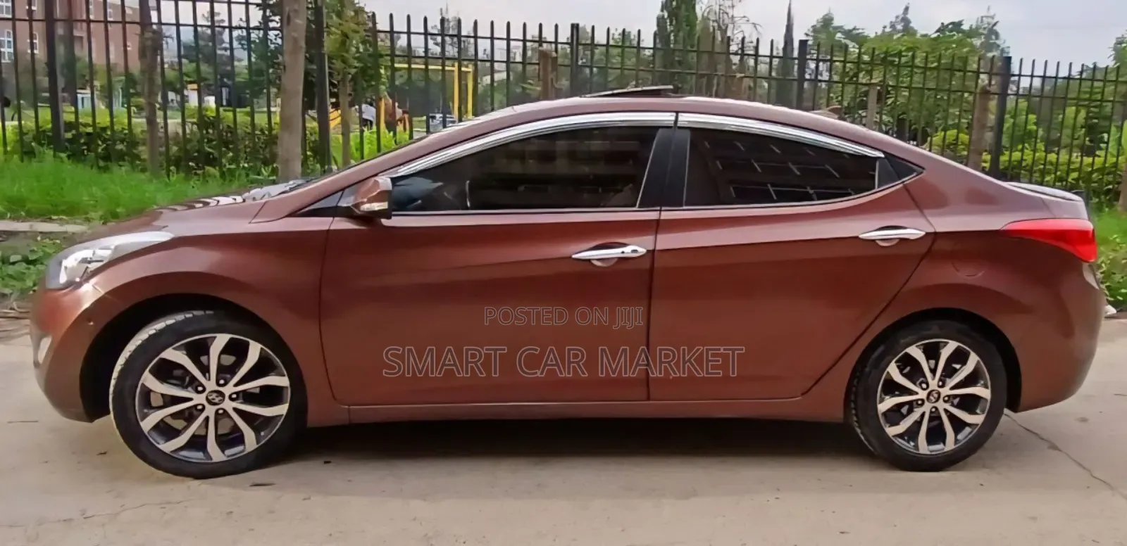 Hyundai Avante 2013 Burgundy