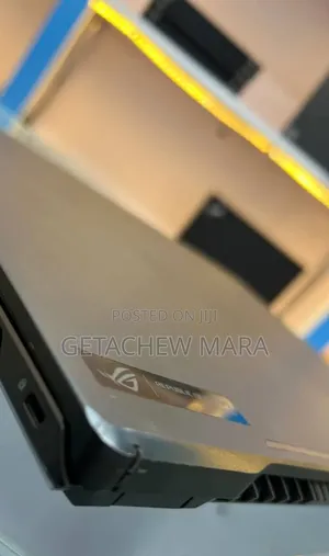 New Laptop Asus ROG Strix G15 16GB AMD Ryzen 7 SSD 1T