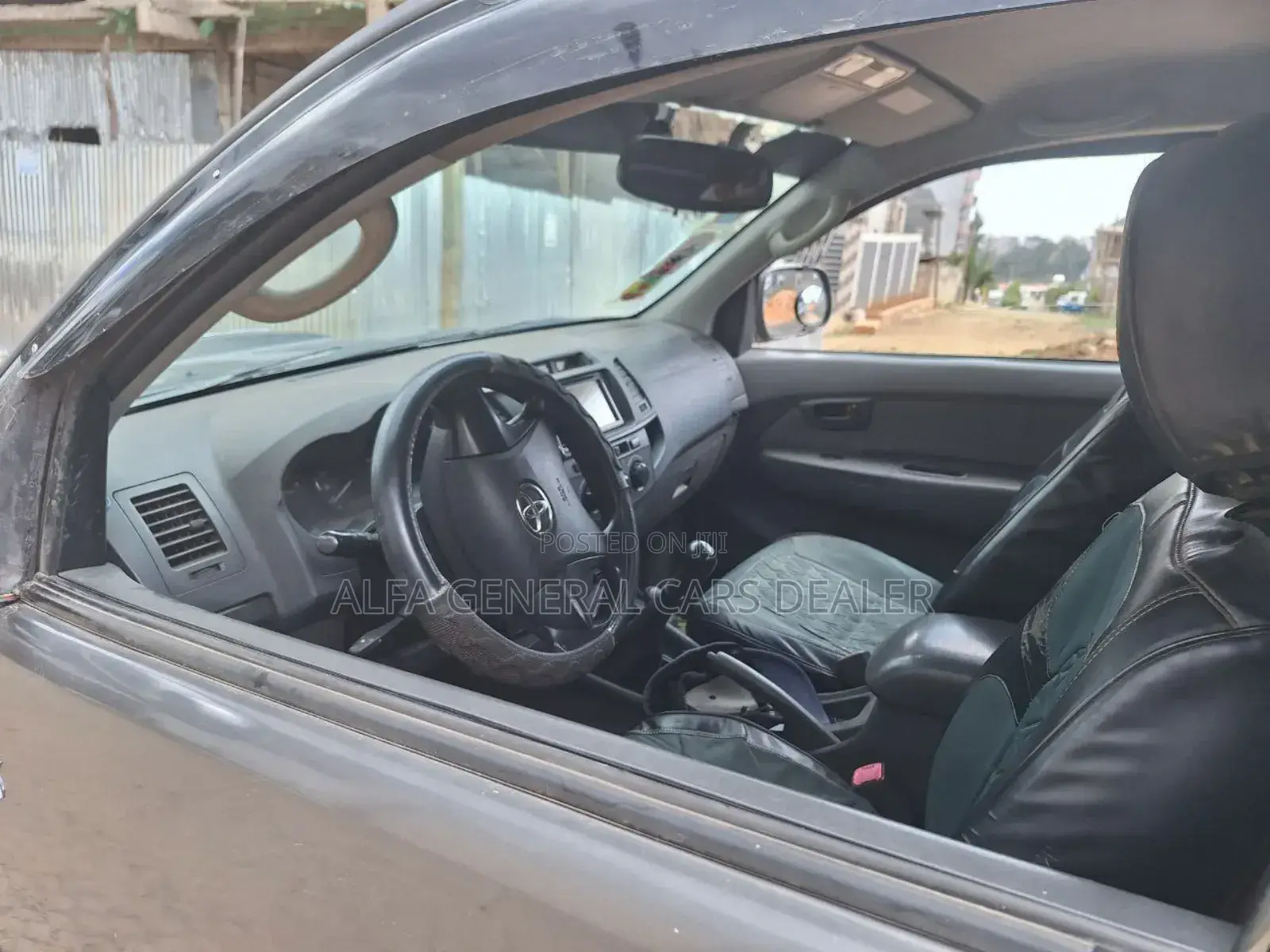 Toyota Hilux 2012 Black