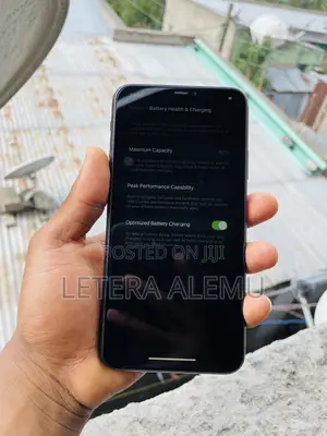 Photo - New Apple iPhone 11 Pro Max 256 GB Gray