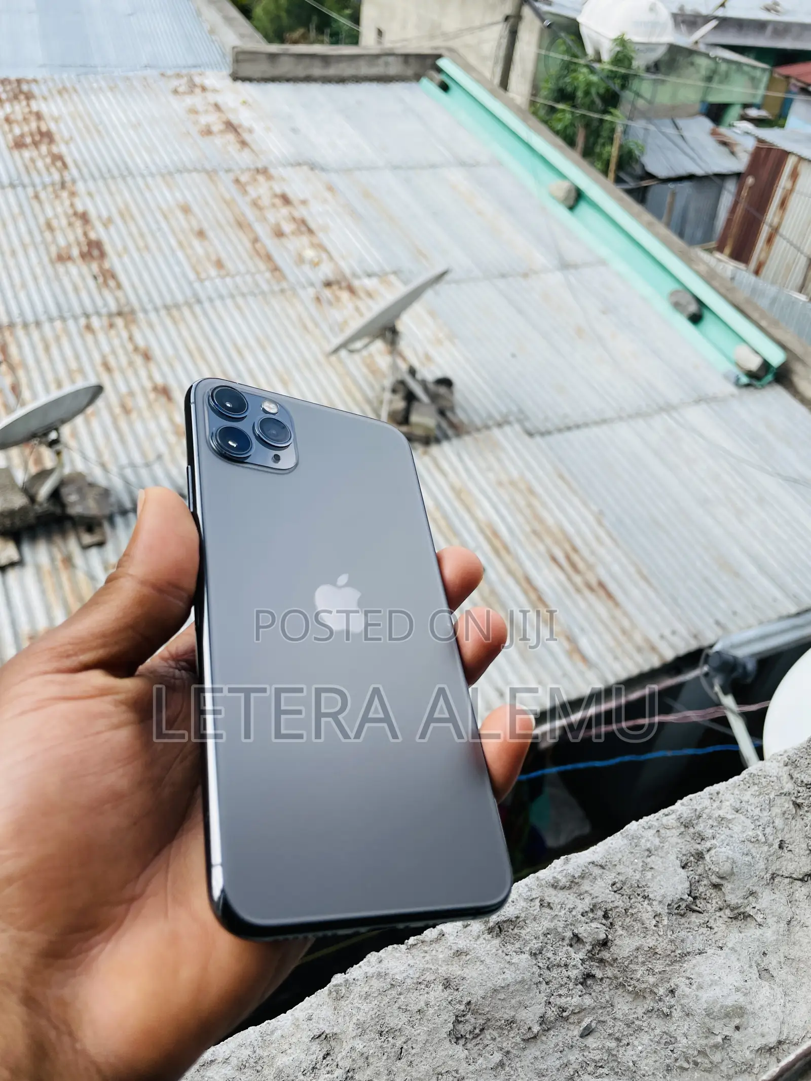 New Apple iPhone 11 Pro Max 256 GB Gray