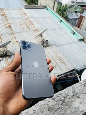 New Apple iPhone 11 Pro Max 256 GB Gray