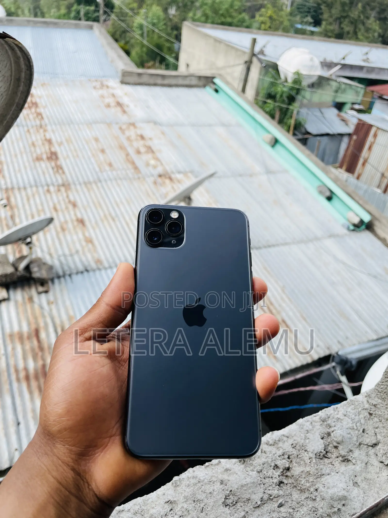 New Apple iPhone 11 Pro Max 256 GB Gray
