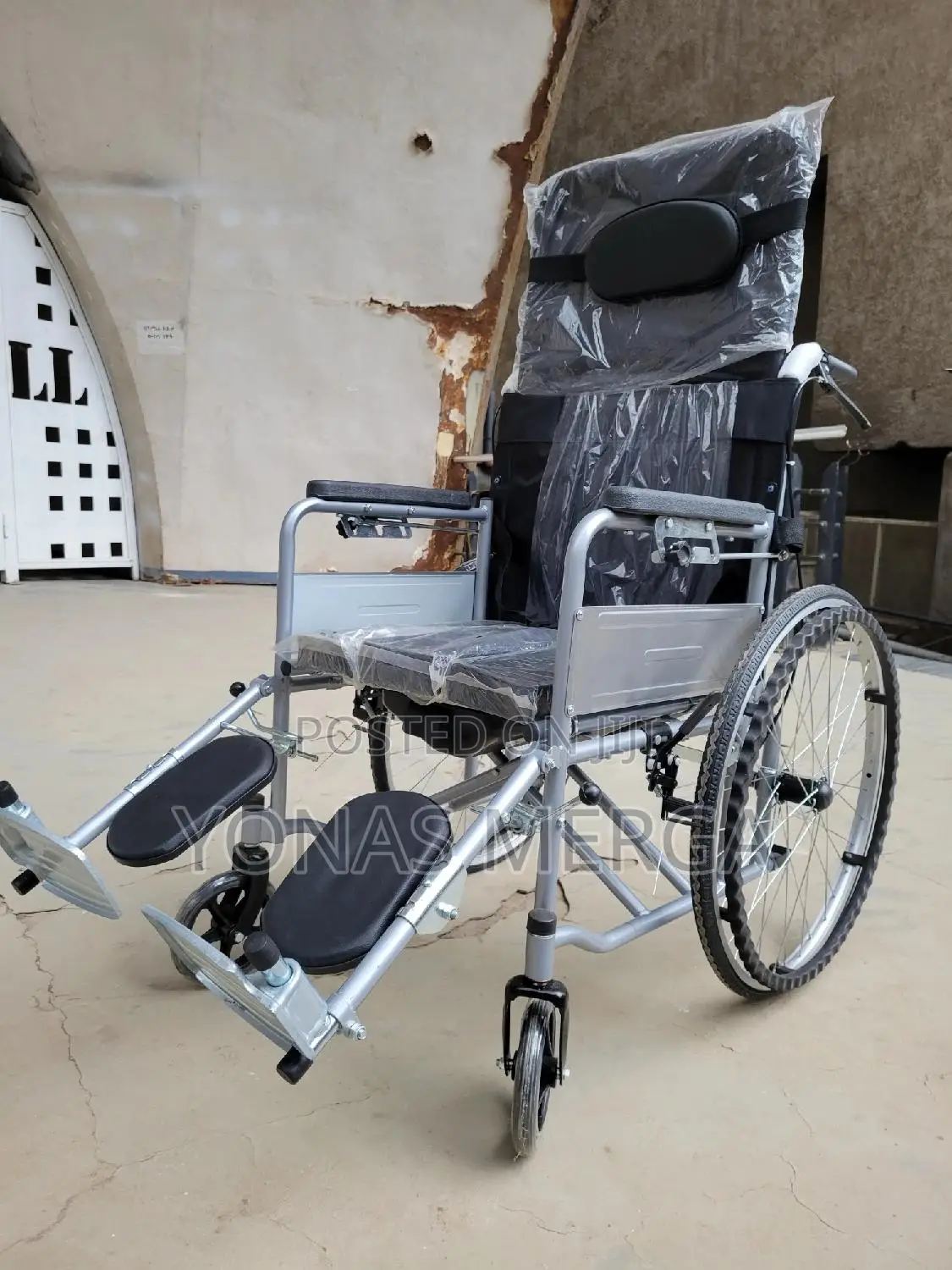 Half Bed Wheelchair白وtoilet Wheelchair川٥wheelchair×جwilcher