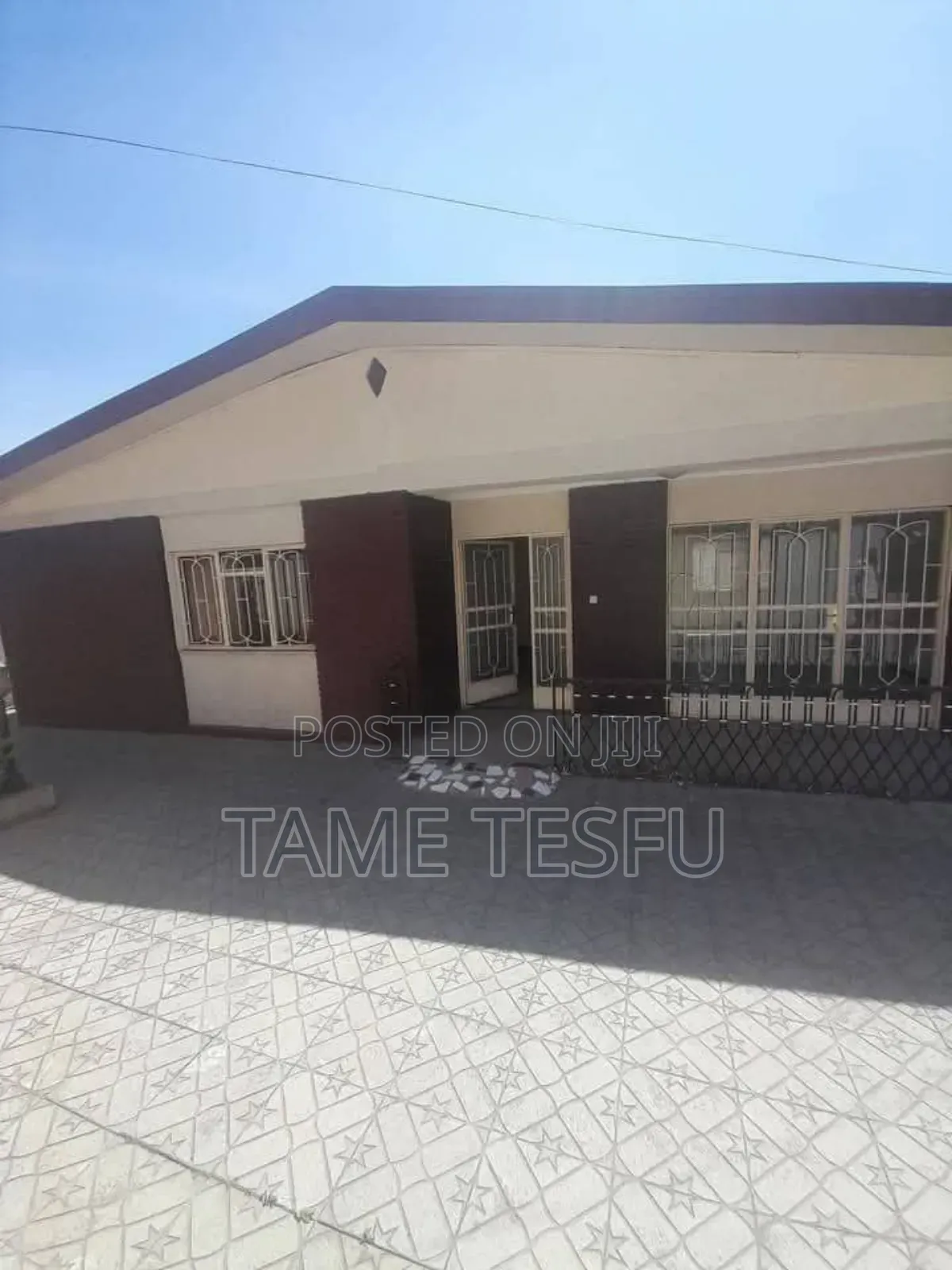 Furnished 4bdrm Villa in Hayat Compound, Bole for sale