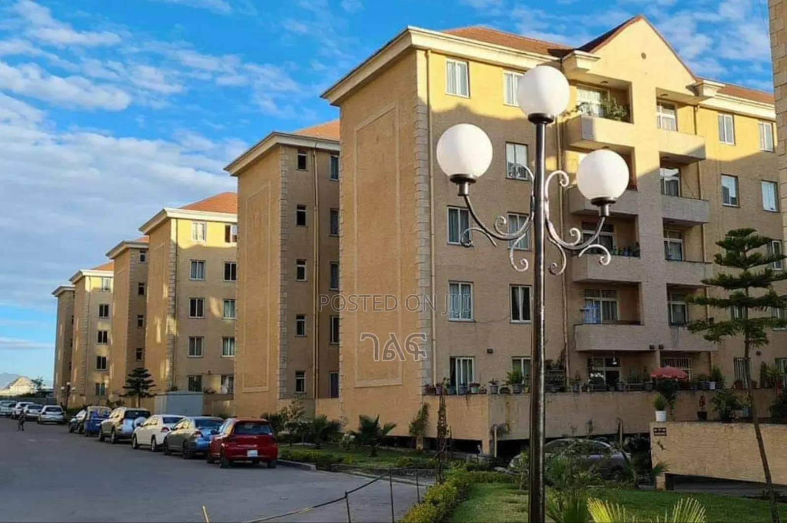 2bdrm Apartment in እንይ ሪልስቴት ቦላ ቡልቡላ, Bole for sale