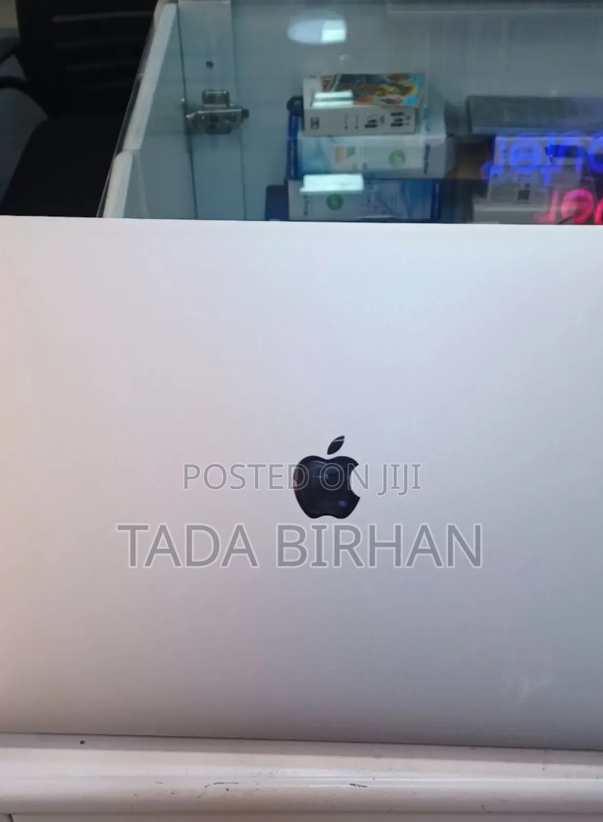 New Laptop Apple MacBook Pro 2018 32GB Intel Core I9 SSD 1T