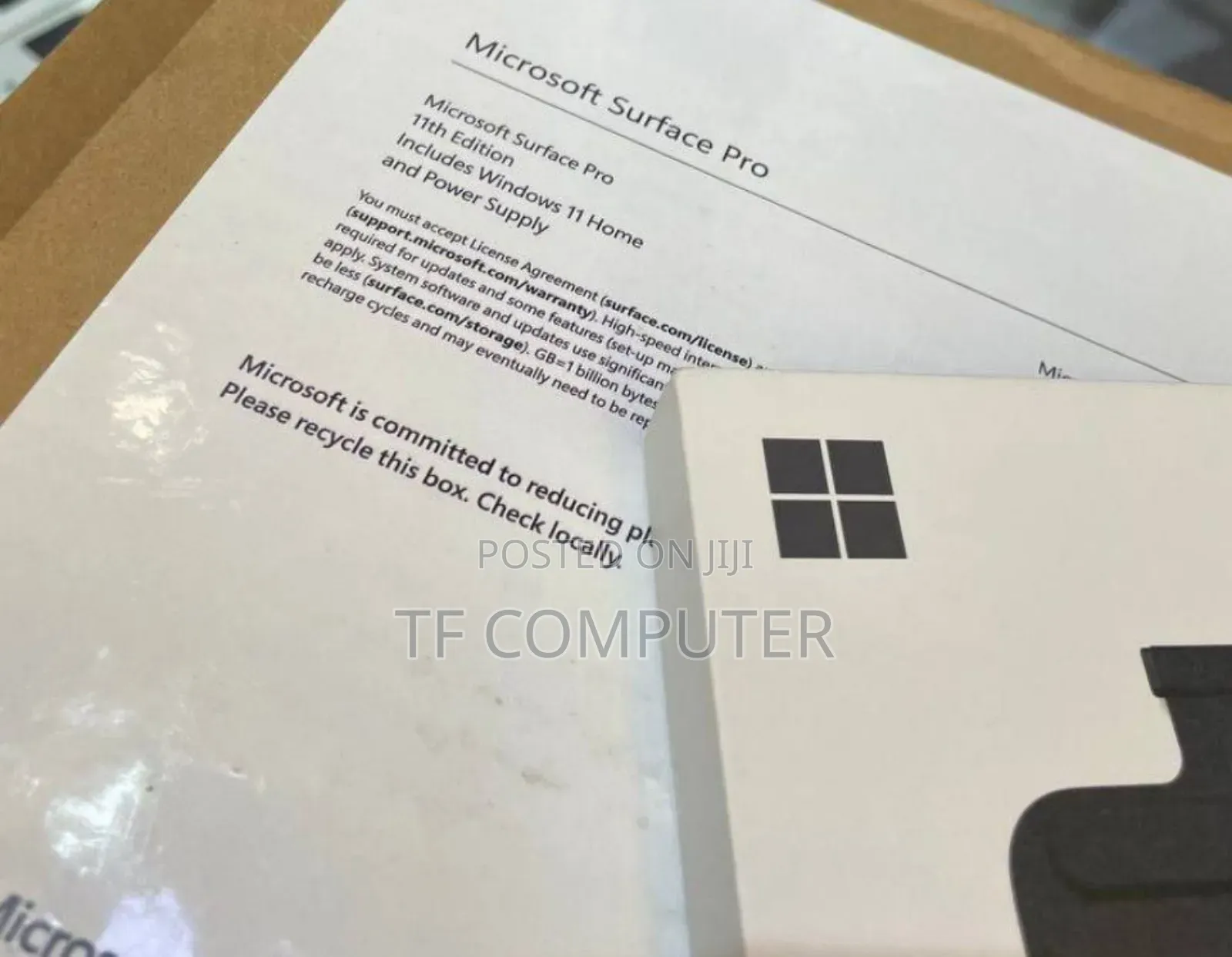 New Microsoft Surface Pro 11th Edition, a Copilot+ PC 16GB SSD 512GB