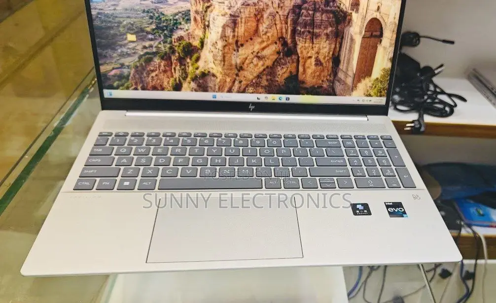New Laptop HP Pavilion 15 16GB Intel Core I7 SSD 1T