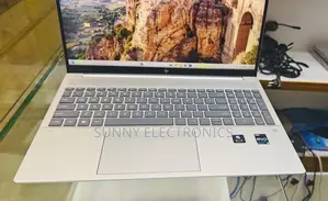 Photo - New Laptop HP Pavilion 15 16GB Intel Core I7 SSD 1T