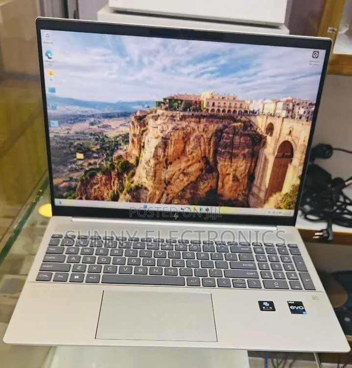 New Laptop HP Pavilion 15 16GB Intel Core I7 SSD 1T