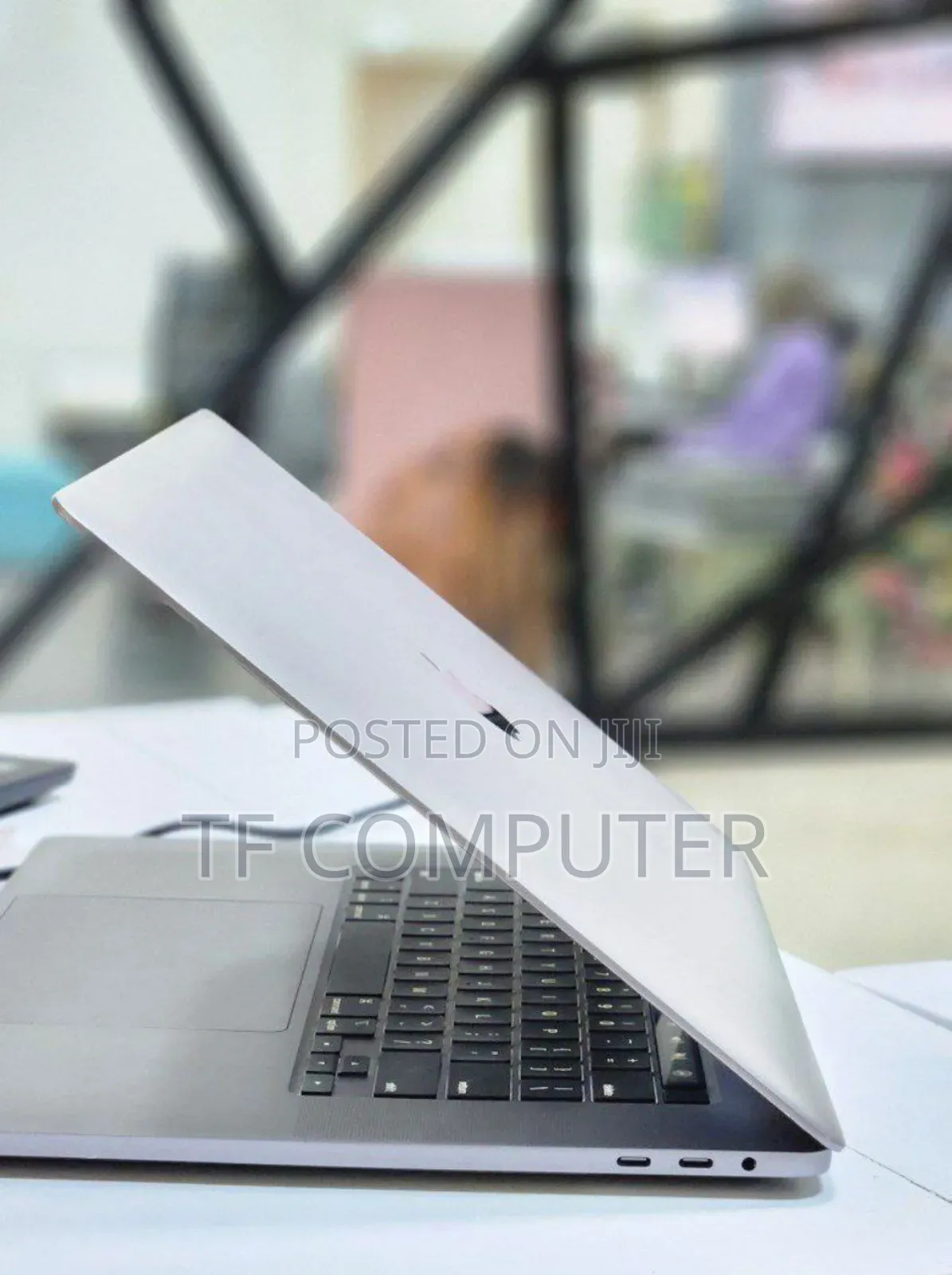 New Laptop Apple MacBook Pro 2019 32GB Intel Core I9 SSD 1T