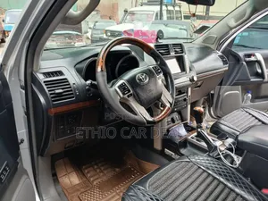 Toyota Land Cruiser Prado 2012 Silver