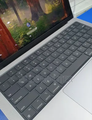 New Laptop Apple MacBook Pro 2021 M1 32GB Apple M1 Pro SSD 512GB