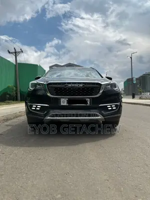 Photo - Jetour X70 1.5 7-Seater FWD 2021 Black